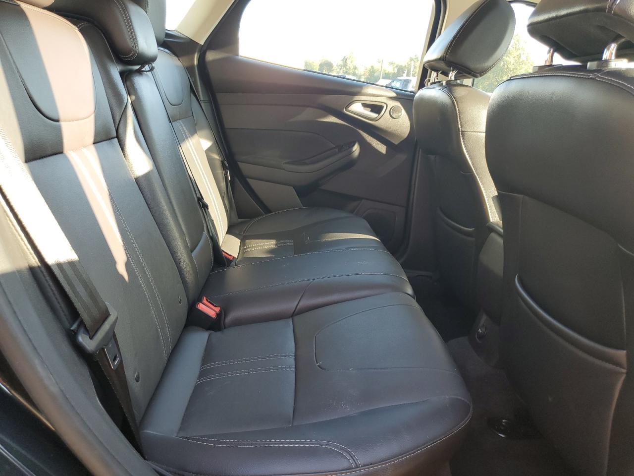 2014 Ford Focus Titanium VIN: 1FADP3N22EL161938 Lot: 83815915