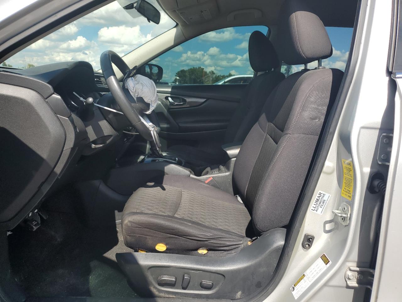 2017 Nissan Rogue S VIN: 5N1AT2MTXHC881677 Lot: 84194125