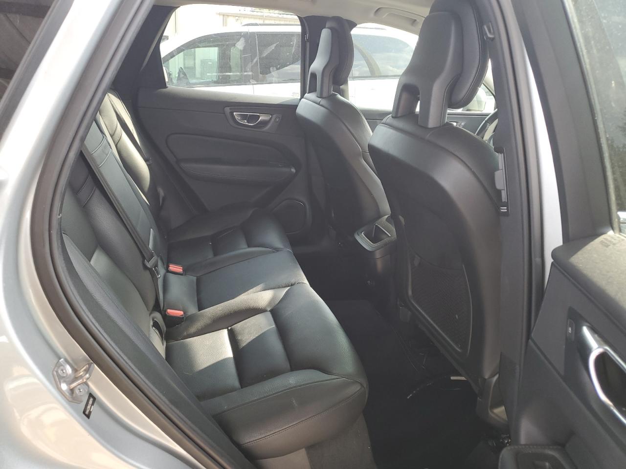 2018 Volvo Xc60 T6 Momentum VIN: YV4A22RK0J1006145 Lot: 82041075