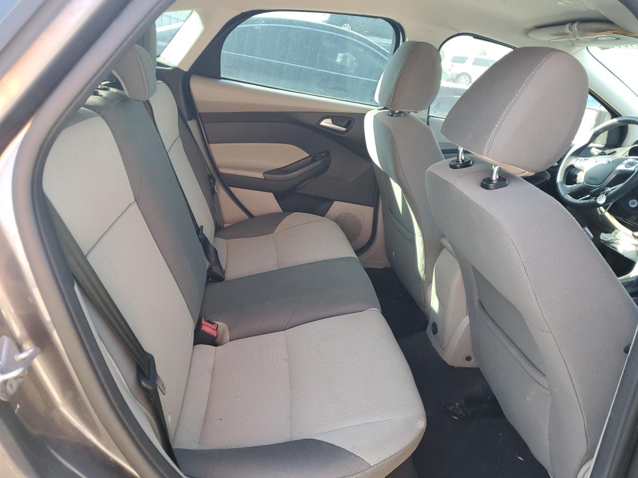 2014 Ford Focus Se VIN: 1FADP3K25EL175708 Lot: 84046655