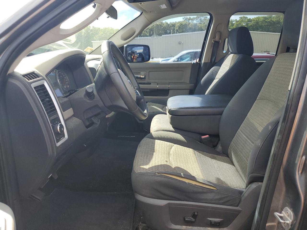 2009 Dodge Ram 1500 VIN: 1D3HV18T49S798133 Lot: 71496215