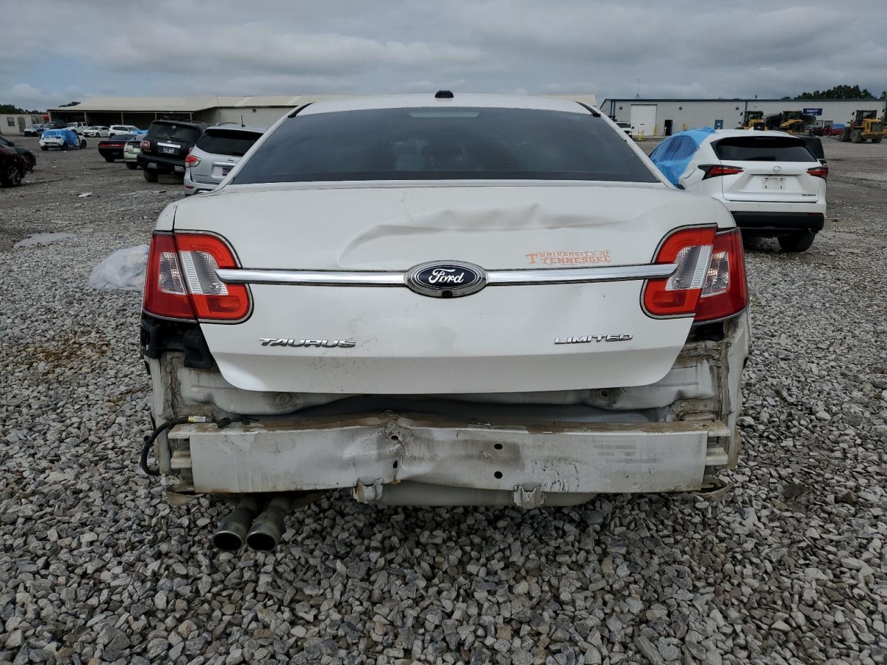 2011 Ford Taurus Limited VIN: 1FAHP2FW6BG126868 Lot: 84269625