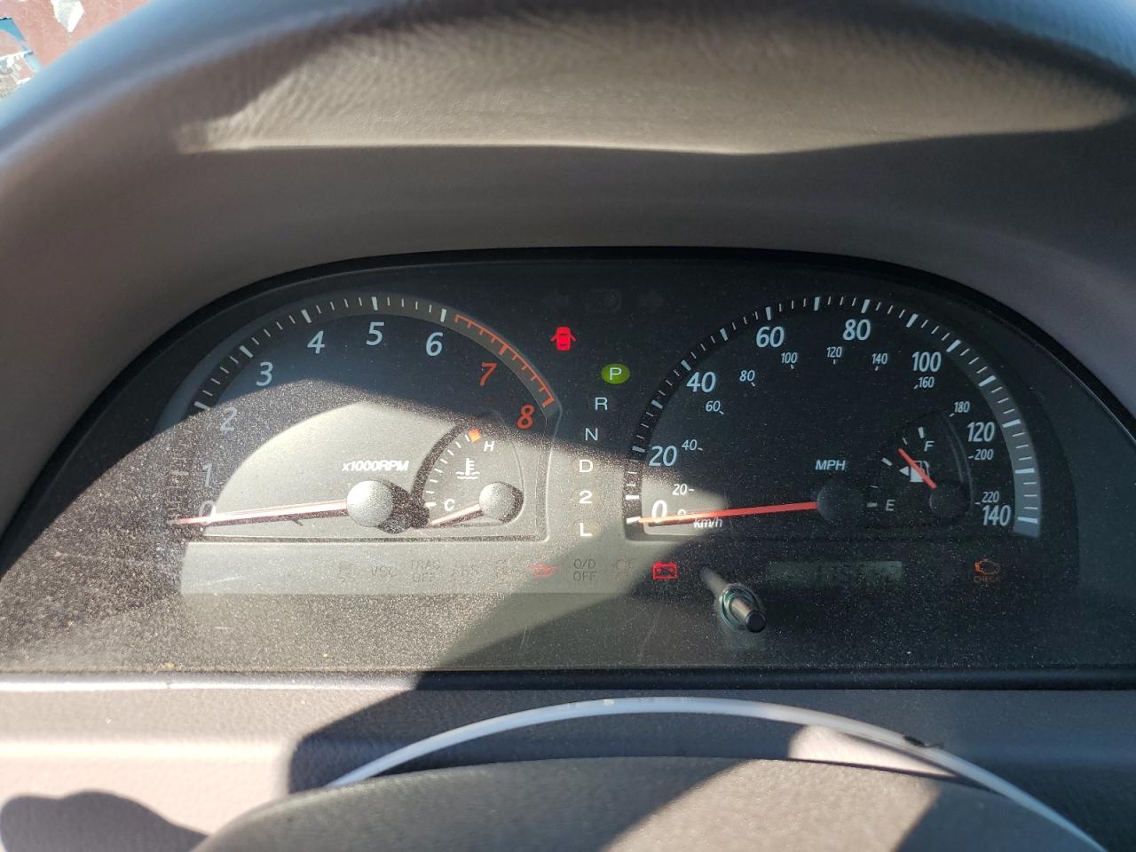 2003 Toyota Camry Le VIN: 4T1BE32K83U127646 Lot: 80202405