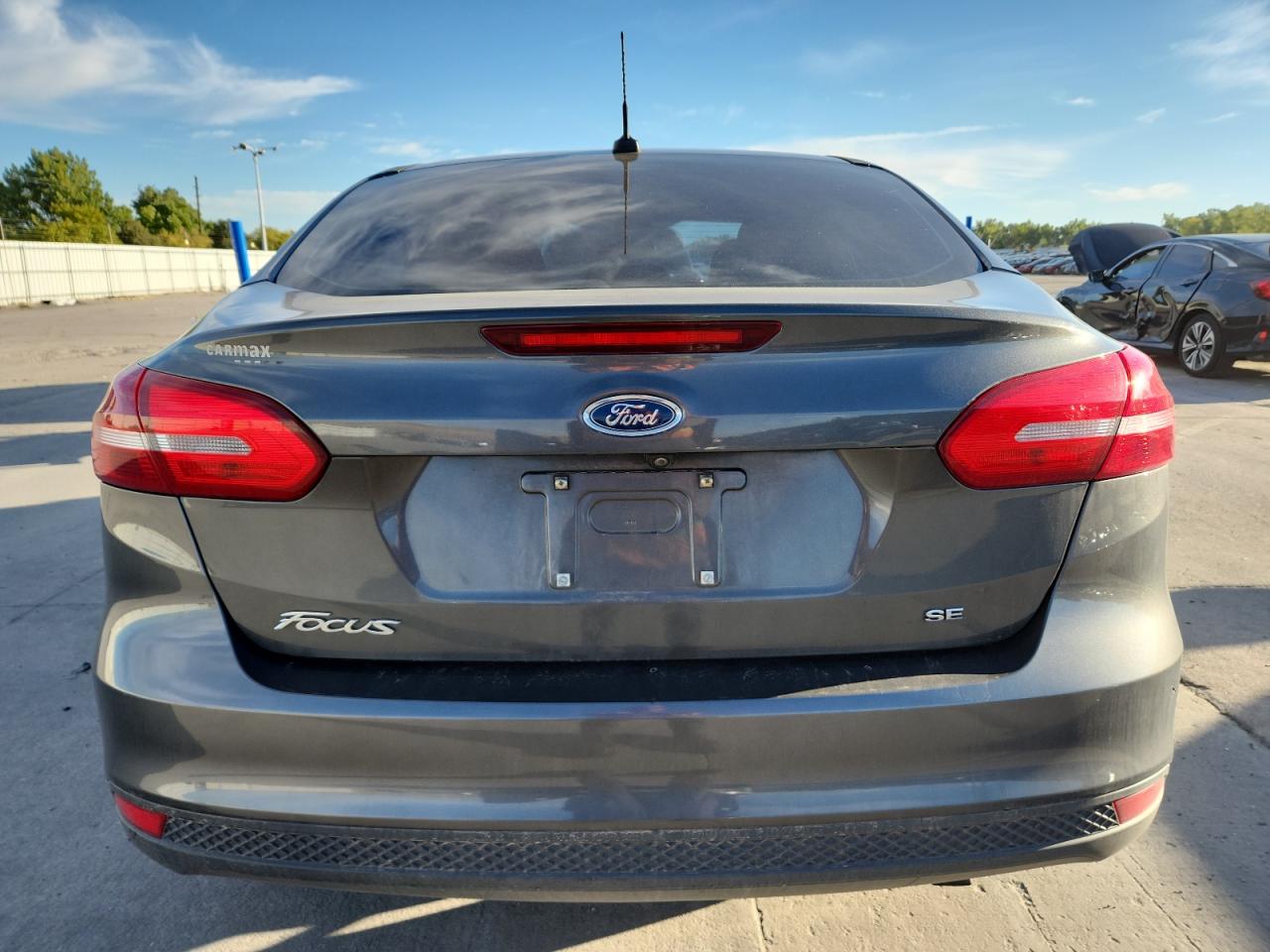 2017 Ford Focus Se VIN: 1FADP3F20HL253634 Lot: 84186575