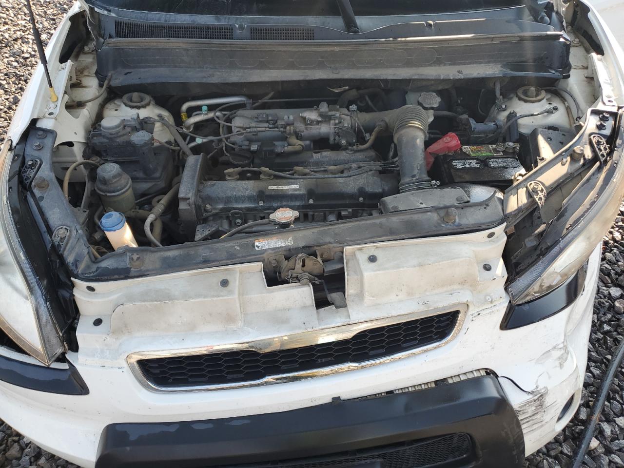 2011 Kia Soul + VIN: KNDJT2A2XB7272685 Lot: 71671355