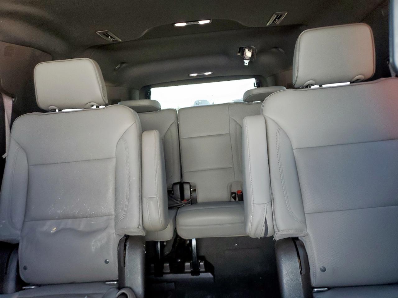 2021 GMC Yukon Xl K1500 Slt VIN: 1GKS2GKD5MR136870 Lot: 71056195