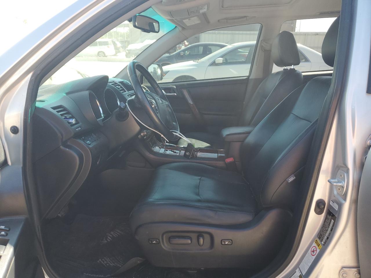 2013 Toyota Highlander Hybrid Limited VIN: JTEDC3EH8D2015120 Lot: 81339985