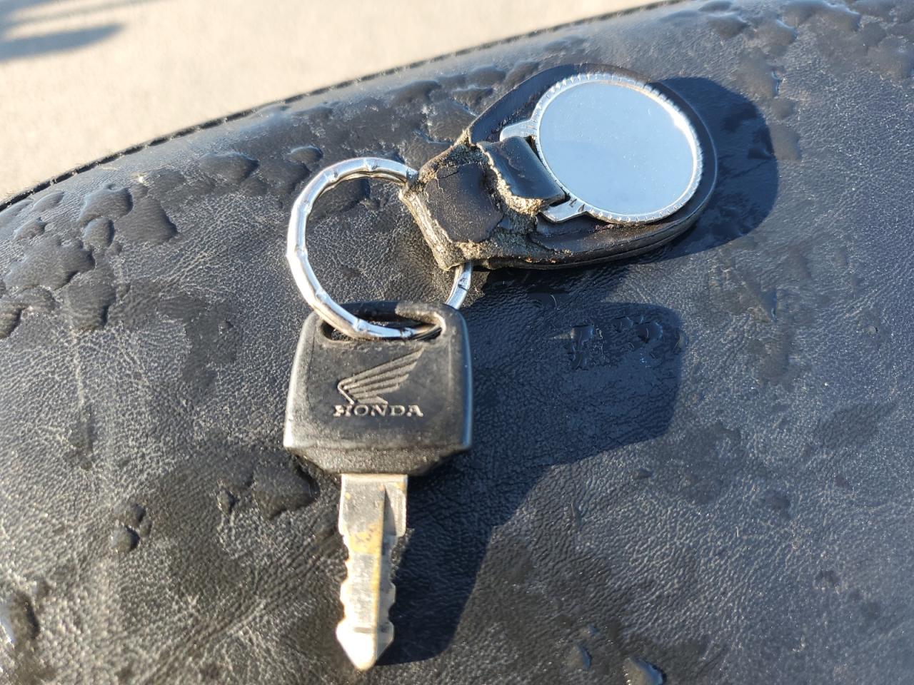 1994 Honda Vf750 C VIN: JH2RC4309RM006068 Lot: 70719415