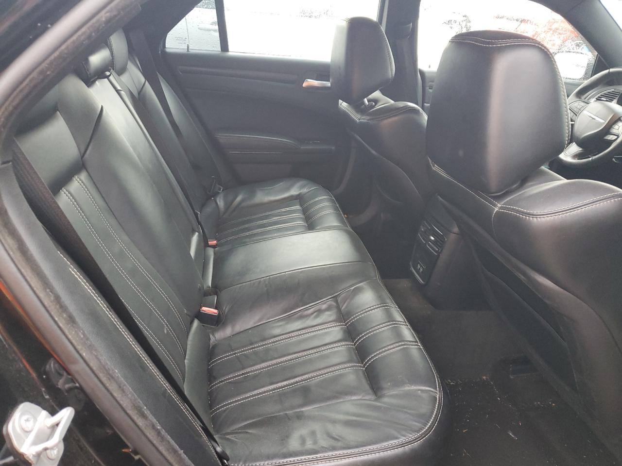 2016 Chrysler 300 S VIN: 2C3CCAGGXGH213190 Lot: 81707555