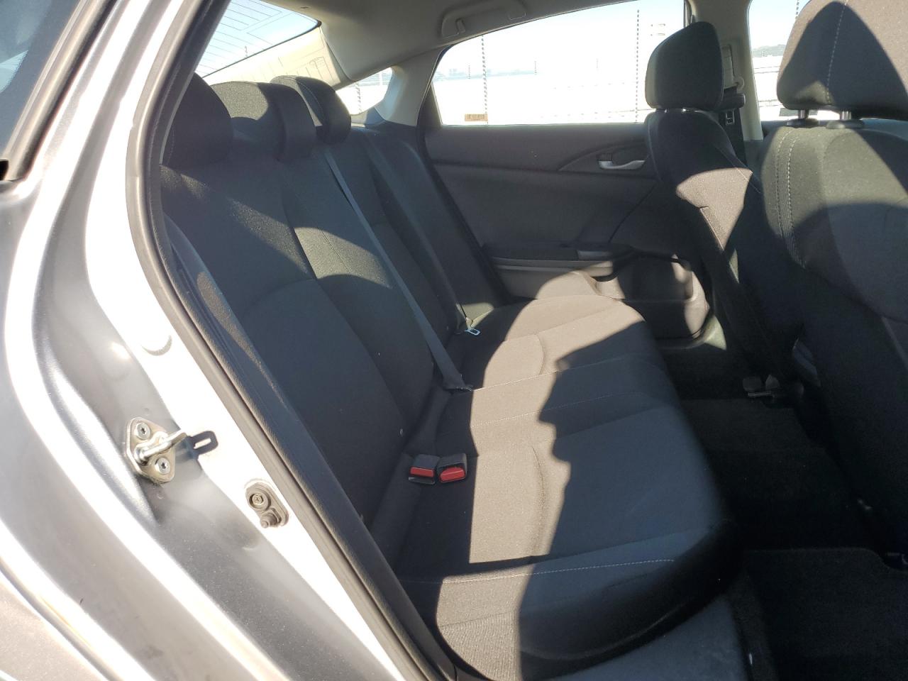 2018 Honda Civic Lx VIN: 2HGFC2F55JH559316 Lot: 71064875