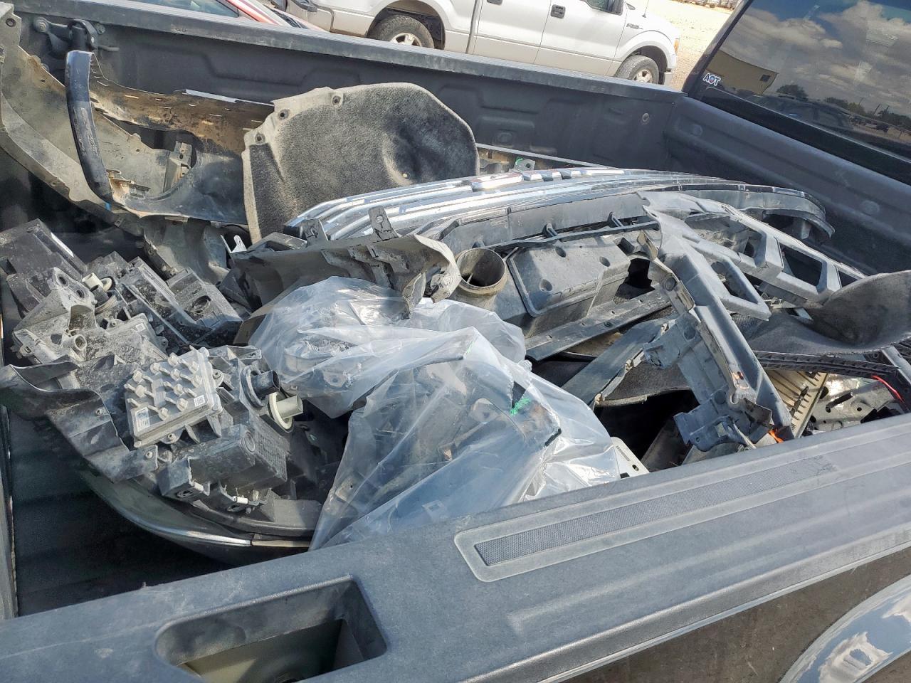 2022 GMC Sierra K2500 At4 VIN: 1GT49PEY6NF100235 Lot: 80583005