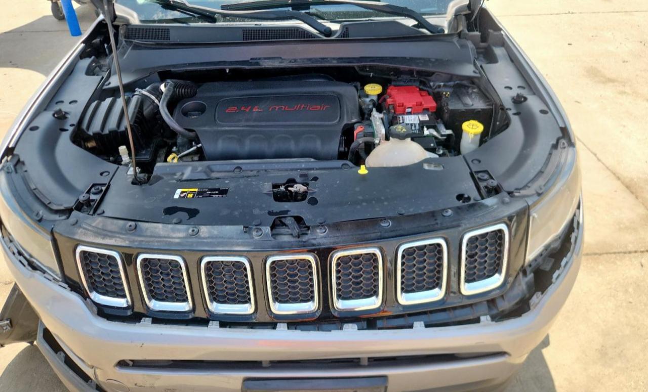 2019 Jeep Compass Latitude VIN: 3C4NJCBB0KT614684 Lot: 71128735