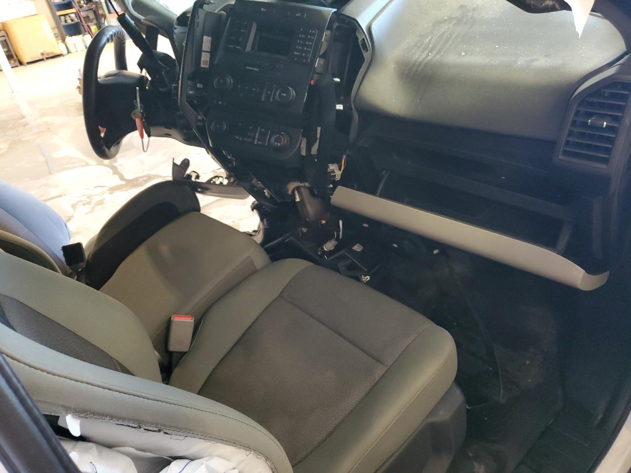 2017 Ford F150 Super Cab VIN: 1FTEX1EFXHKC09220 Lot: 81631955