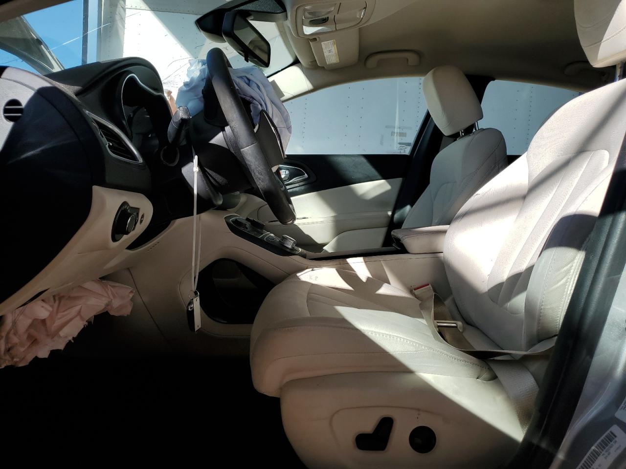 2016 Chrysler 200 Limited VIN: 1C3CCCAB4GN144206 Lot: 72007835