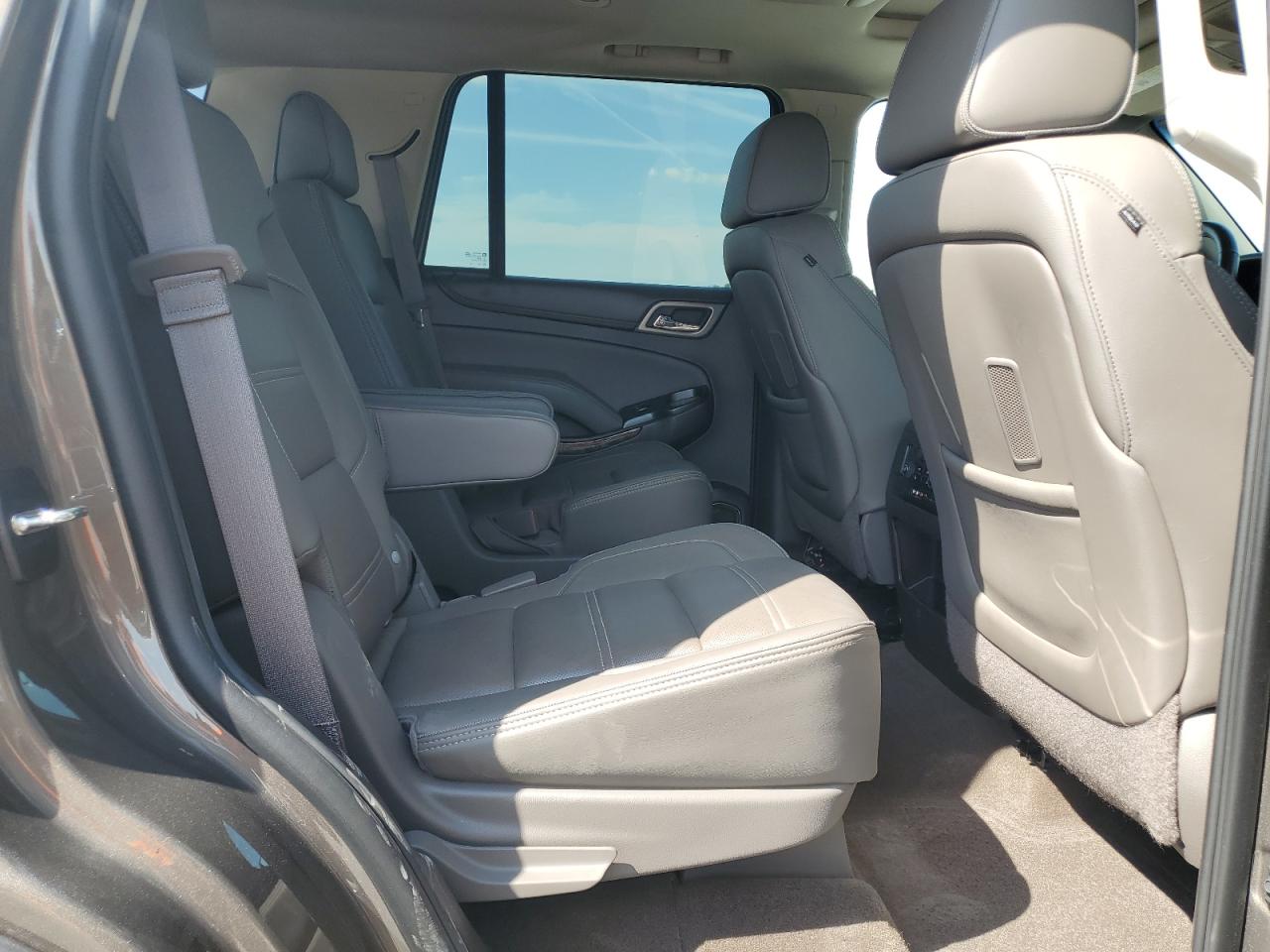 2015 GMC Yukon Denali VIN: 1GKS2CKJ2FR677490 Lot: 81409045