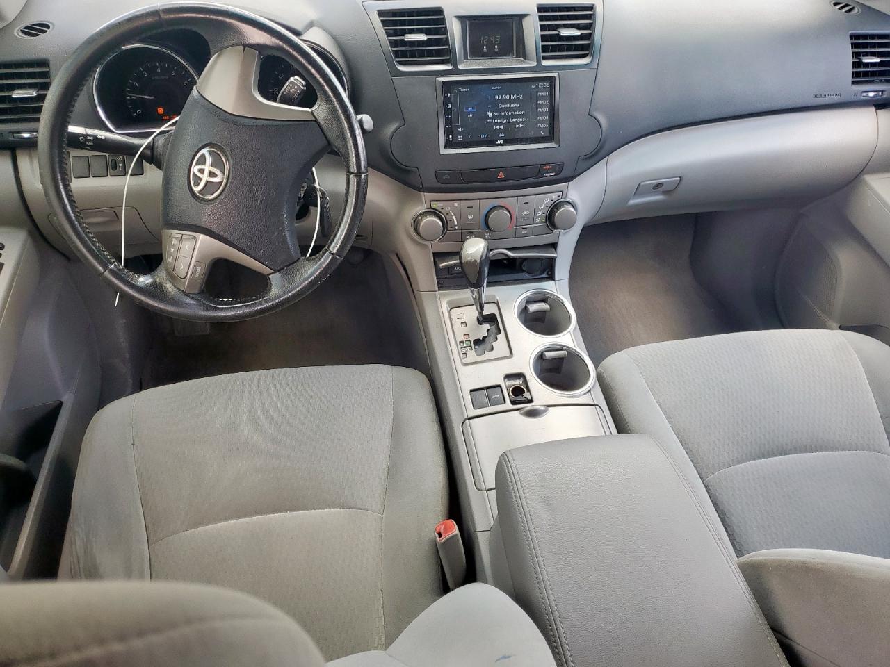 2010 Toyota Highlander VIN: 5TDZK3EH2AS015504 Lot: 80383505