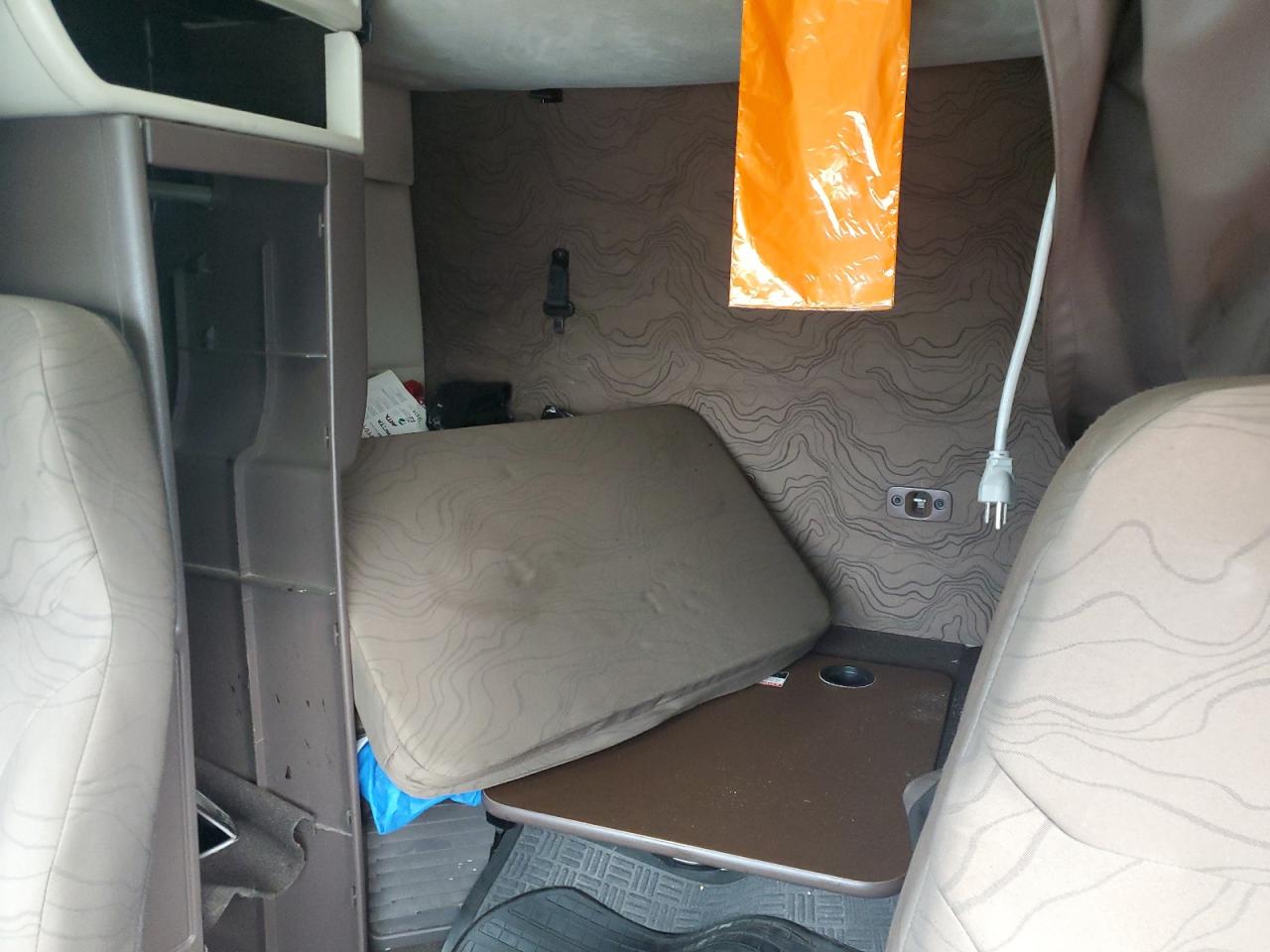 2015 Volvo Vn Vnl VIN: 4V4NC9EH7FN925178 Lot: 71079245