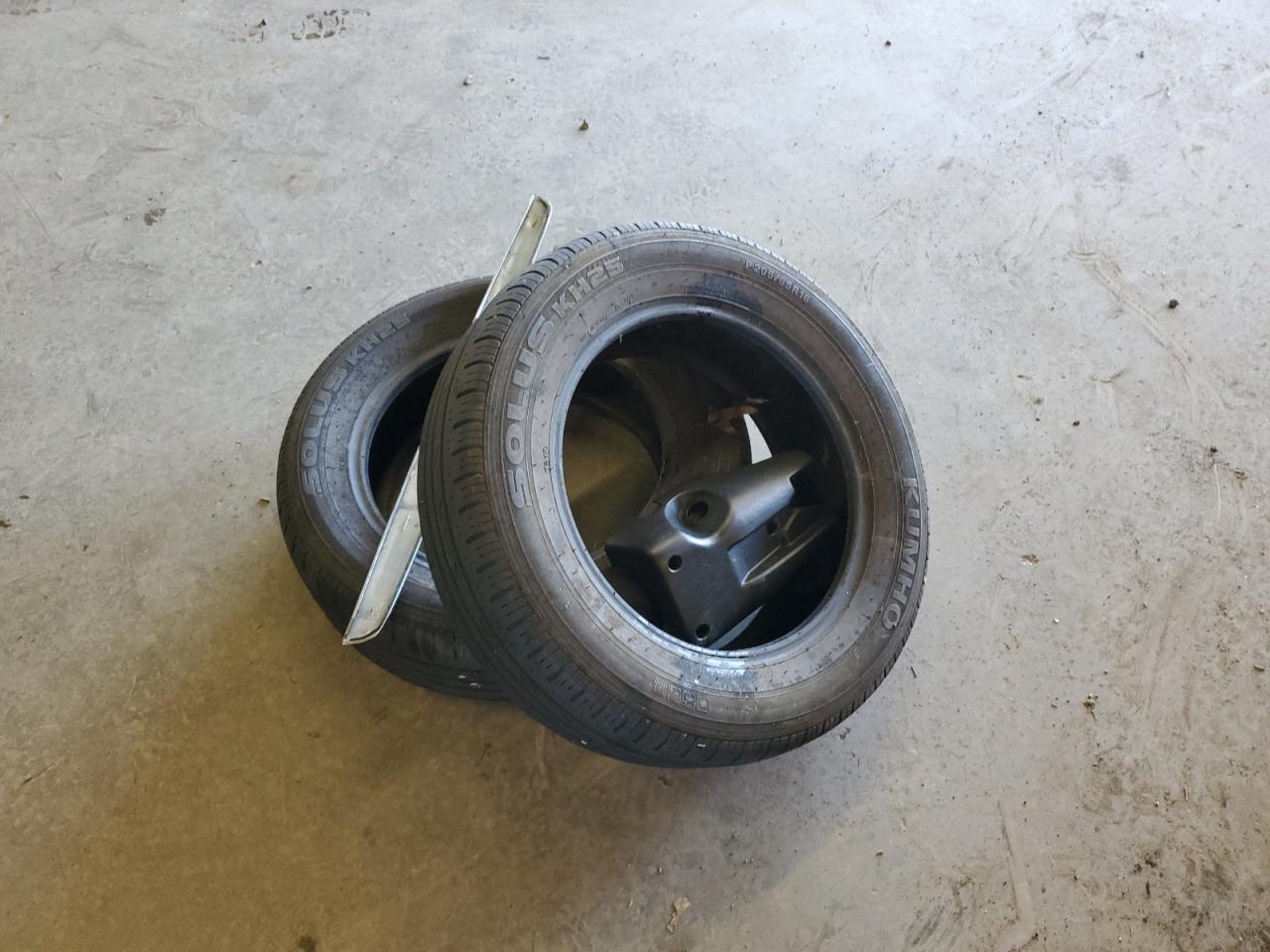 2001 Mazda Tribute Dx VIN: 4F2YU06191KM42739 Lot: 81084165