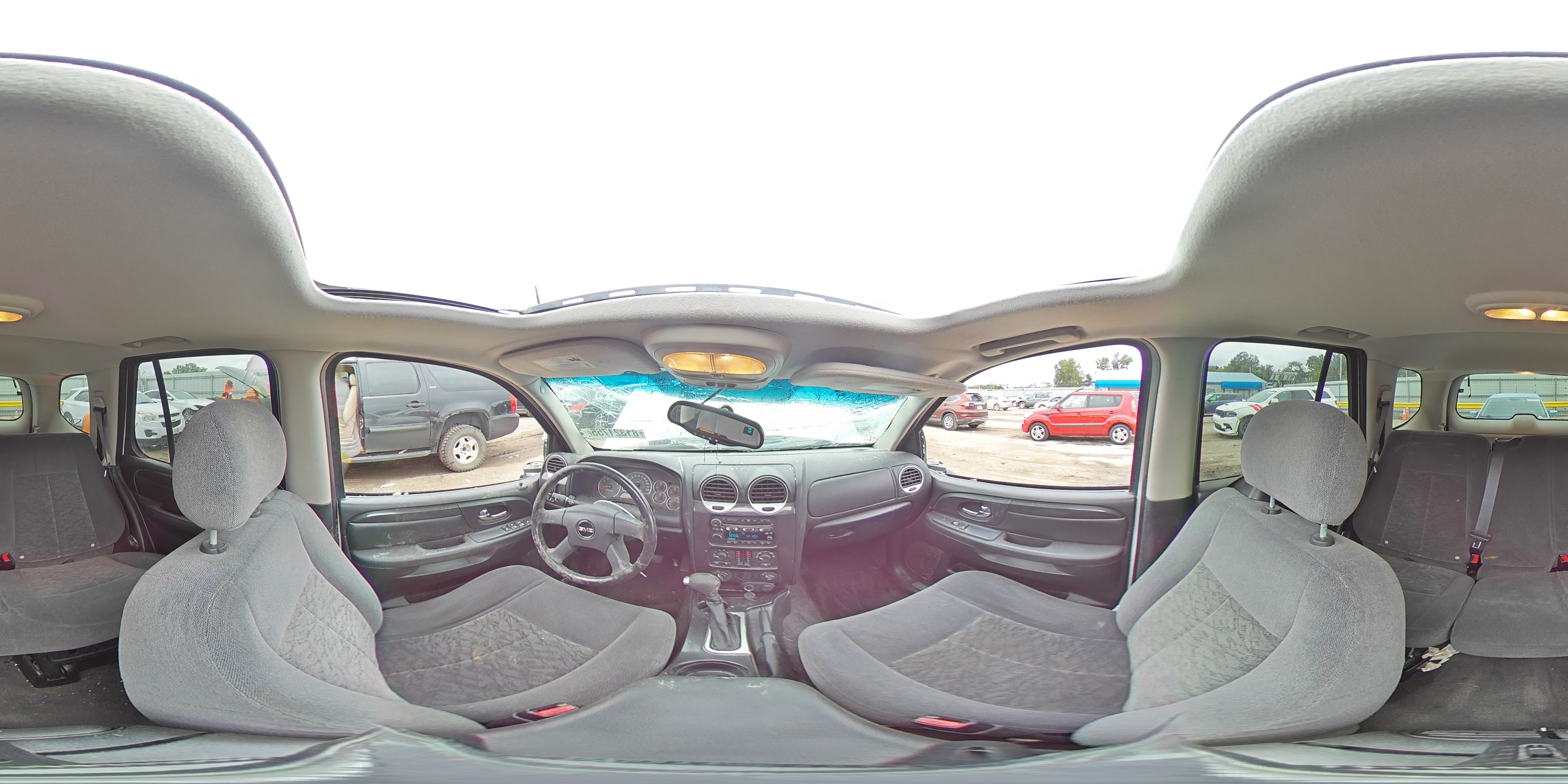 2005 GMC Envoy VIN: 1GKDT13SX52333155 Lot: 81321755