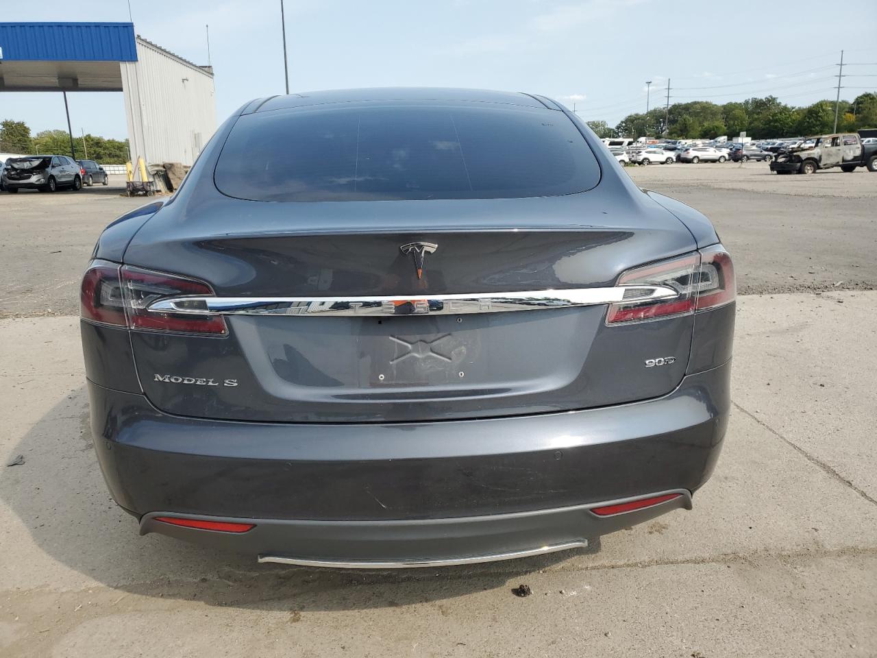 2016 Tesla Model S VIN: 5YJSA1E21GF134615 Lot: 71918225