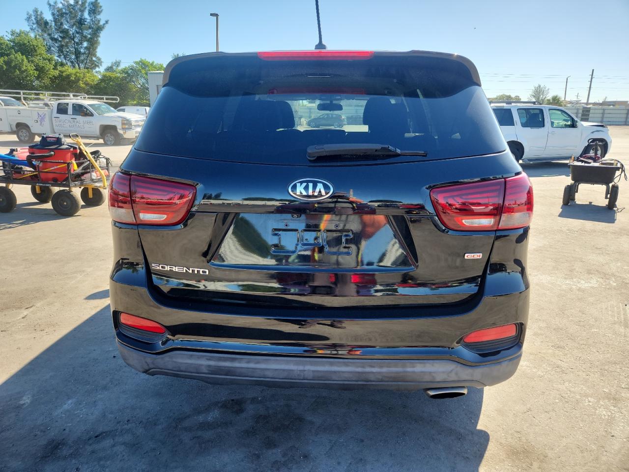 2020 Kia Sorento L VIN: 5XYPG4A31LG674053 Lot: 84384185
