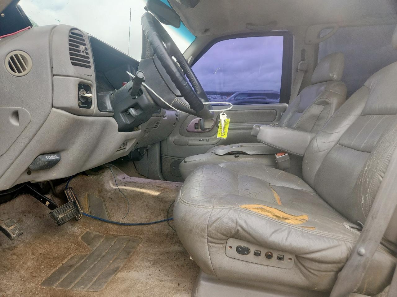 1999 GMC Yukon VIN: 1GKEK13R7XJ740685 Lot: 82127745