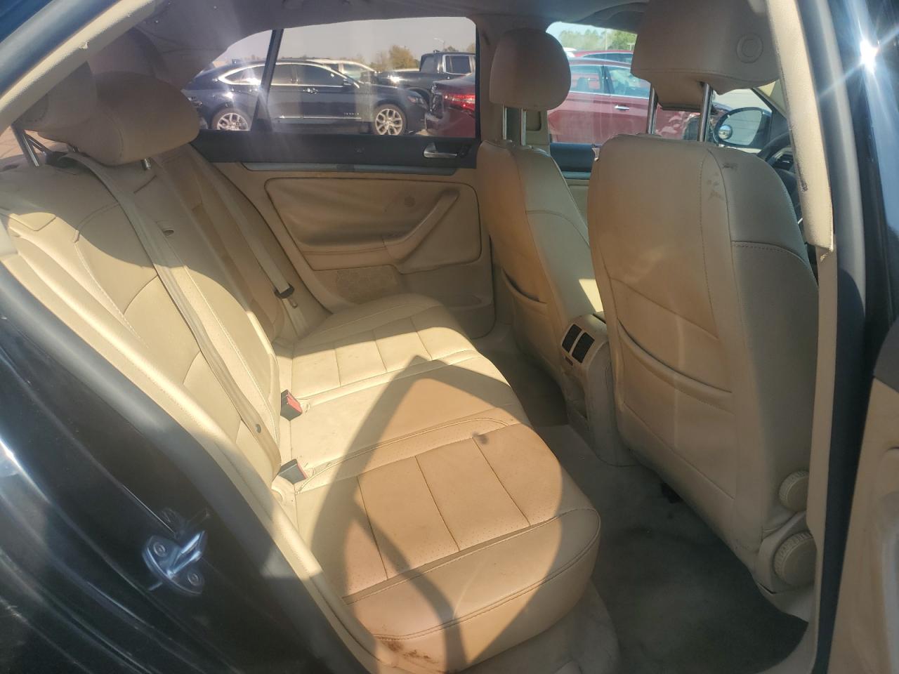 2006 Volkswagen Jetta 2.5 Option Package 1 VIN: 3VWSF71K66M801146 Lot: 84768235