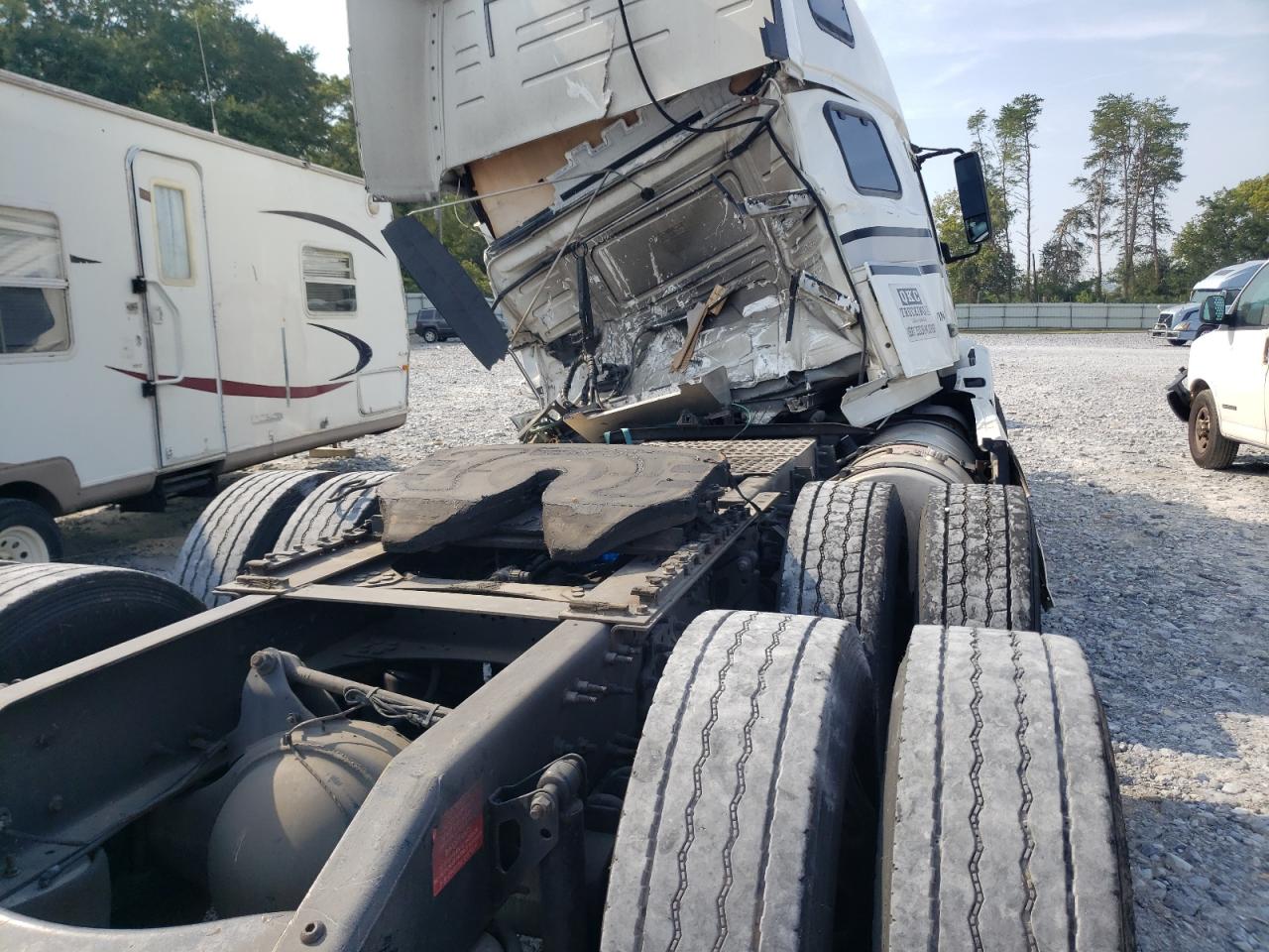 2015 Volvo Vnl Semi Truck VIN: 4V4NC9EH1FN909901 Lot: 64456825