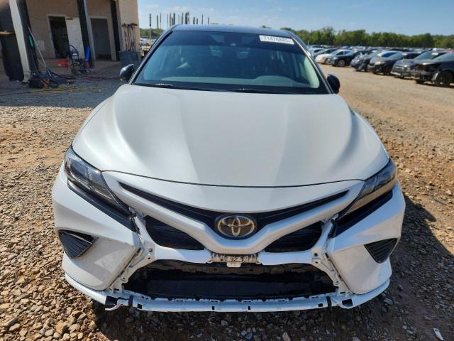  TOYOTA CAMRY 2020 Biały