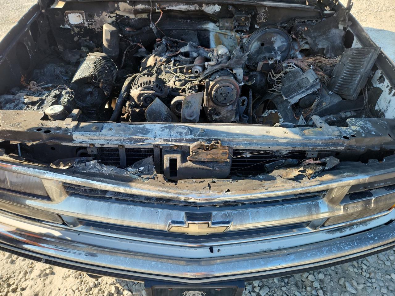 1996 Chevrolet Tahoe K1500 VIN: 1GNEK13R4TJ383043 Lot: 71683065