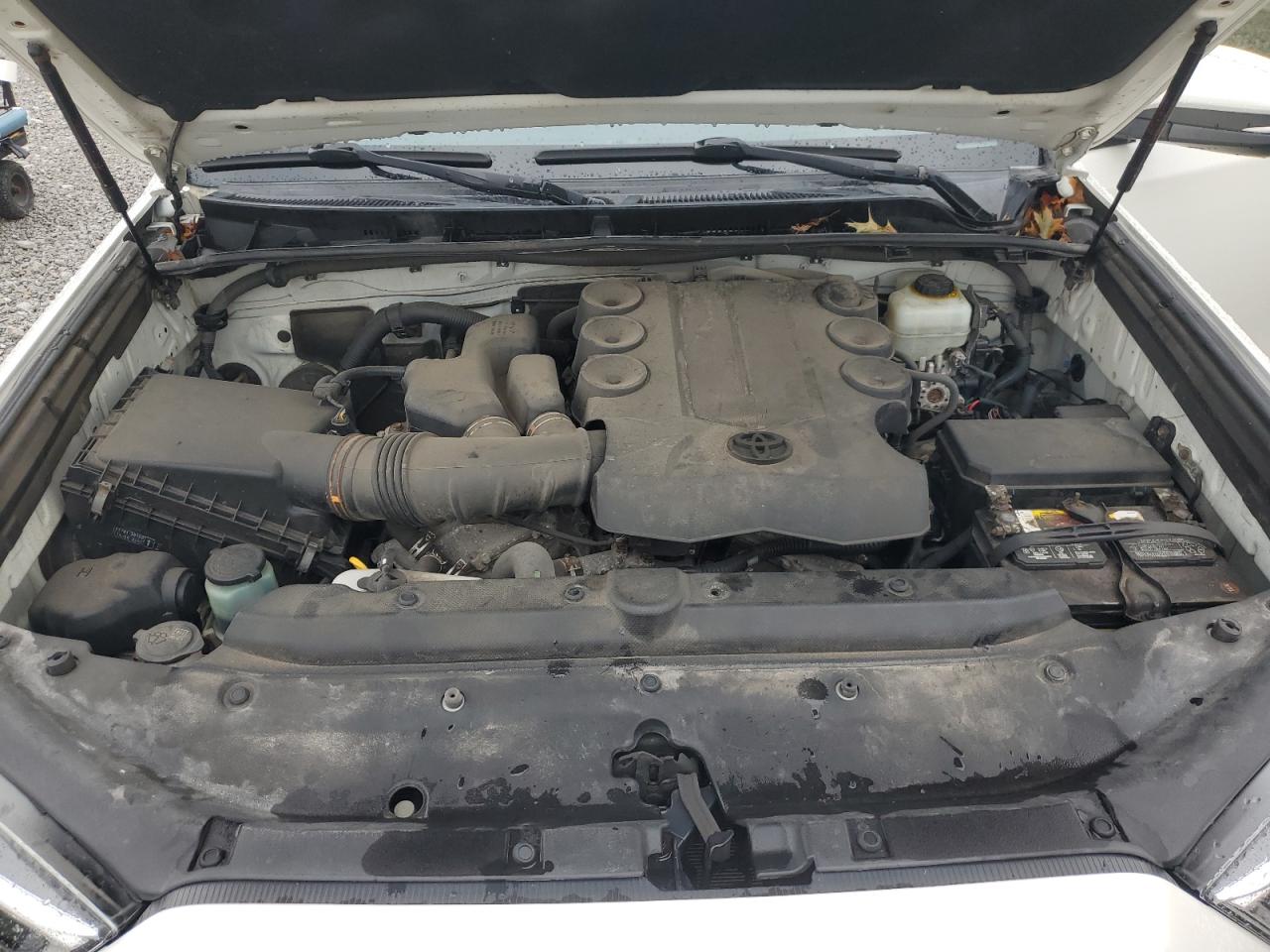 2015 Toyota 4Runner Sr5/Sr5 Premium VIN: JTEBU5JR0F5218101 Lot: 83864545
