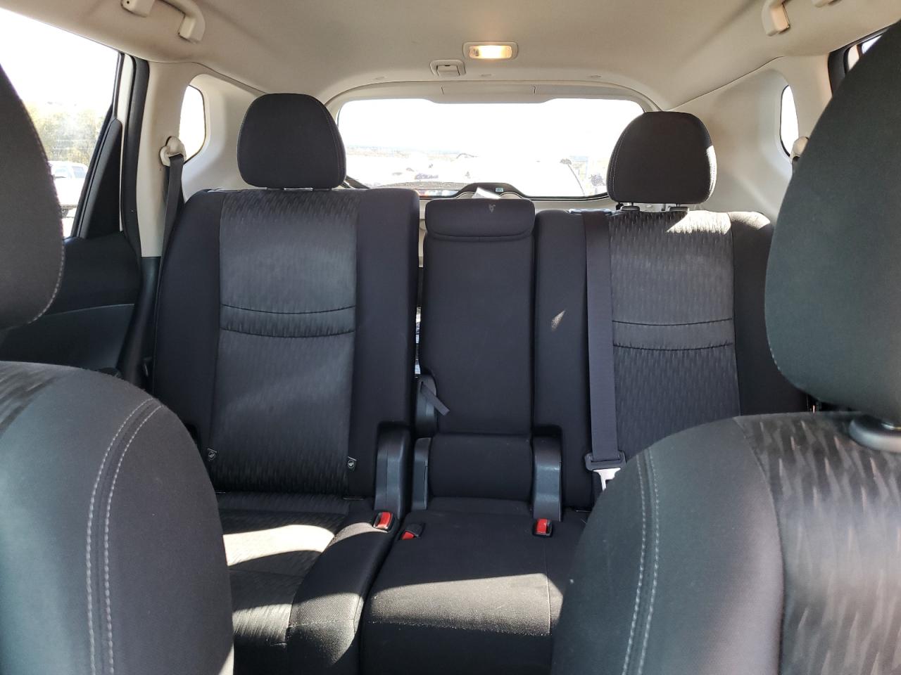 2019 Nissan Rogue S VIN: JN8AT2MT9KW266116 Lot: 80929375