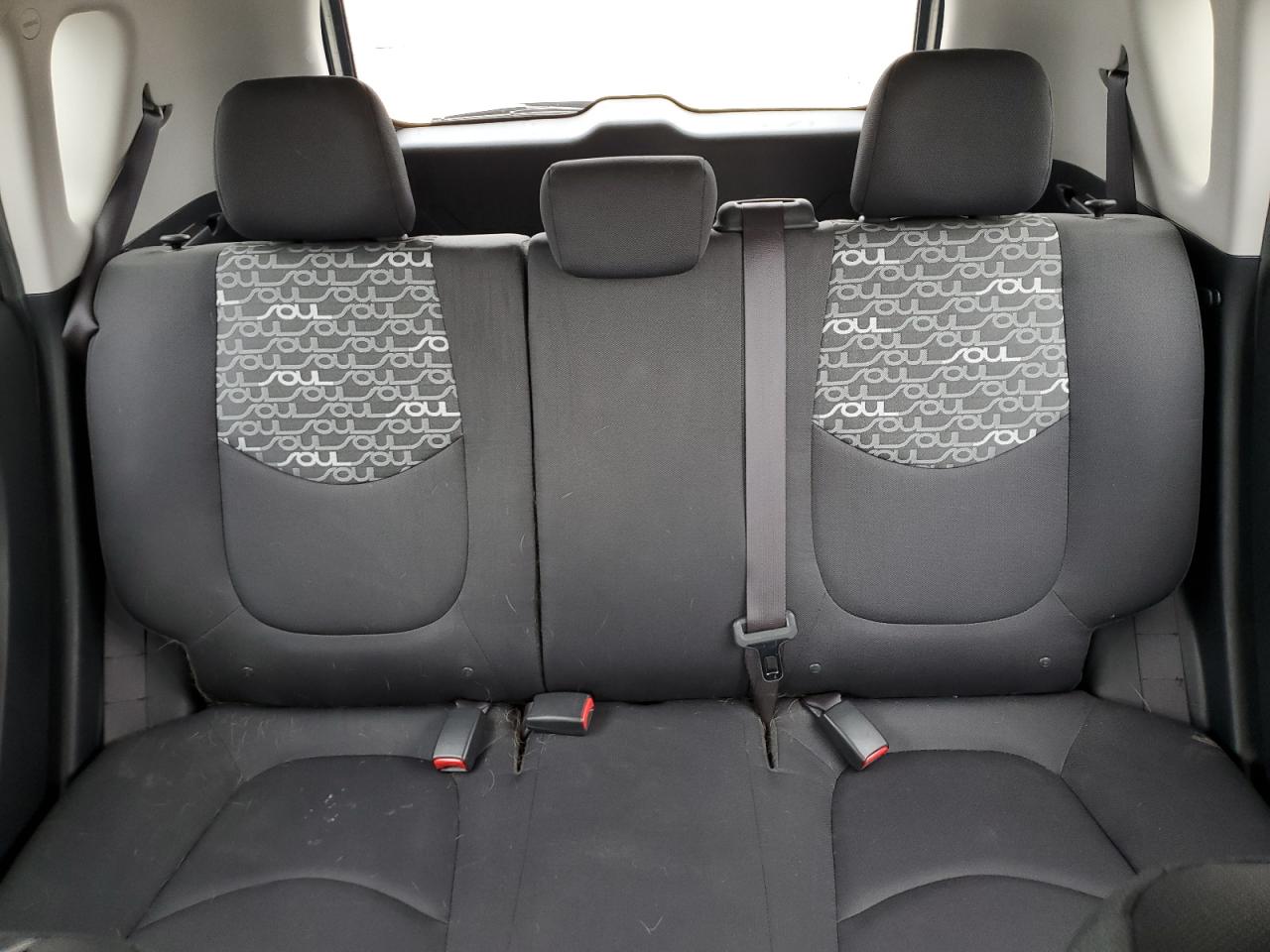 2011 Kia Soul + VIN: KNDJT2A20B7297661 Lot: 80740405