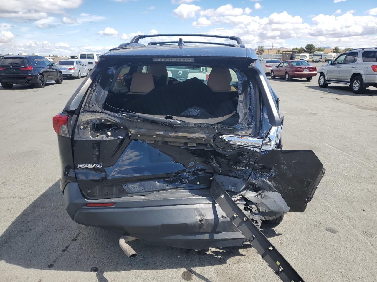 2020 Toyota Rav4 Le VIN: 2T3MWRFV6LW079956 Lot: 71873545