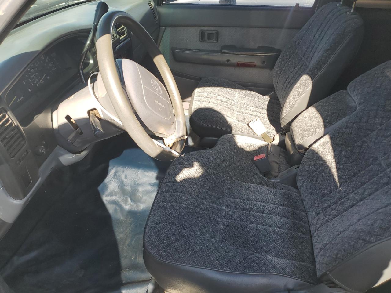 1995 Toyota Tacoma Xtracab VIN: 4TAUN53B6SZ057875 Lot: 66047665