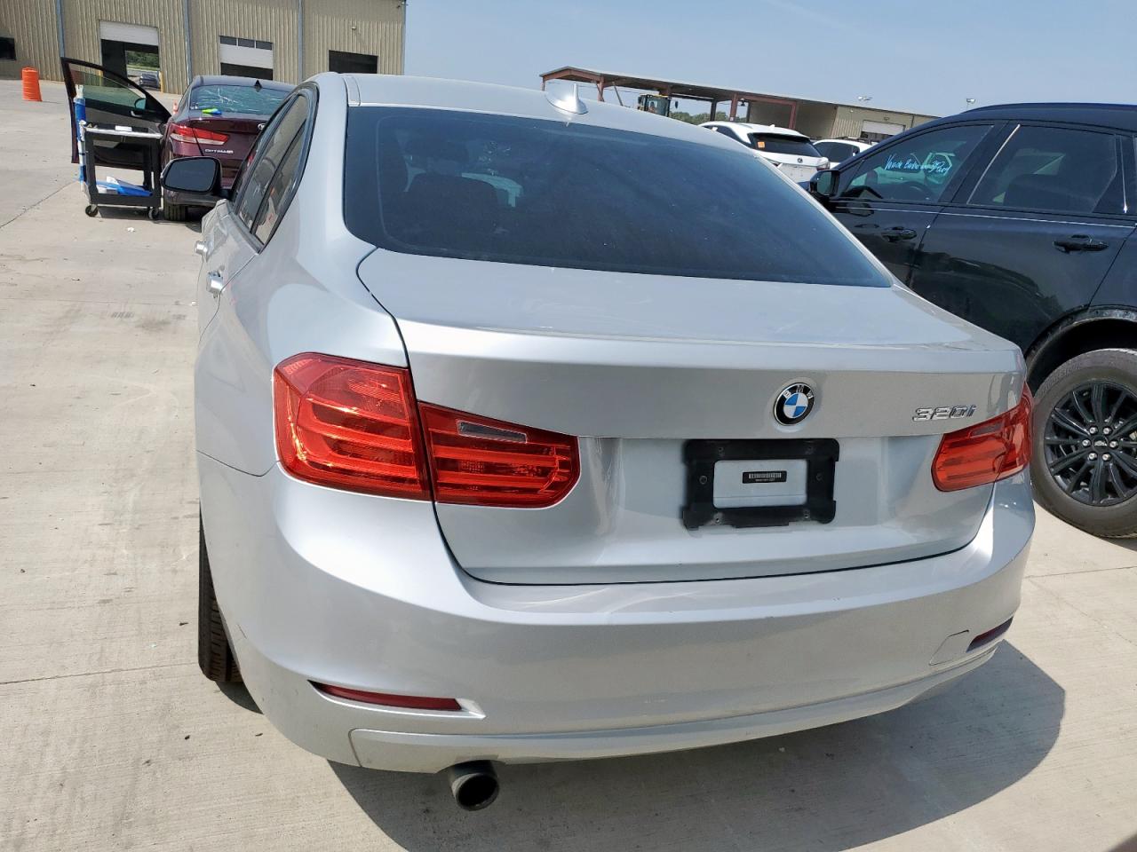 2014 BMW 320 I VIN: WBA3B1C54EK133227 Lot: 71732565