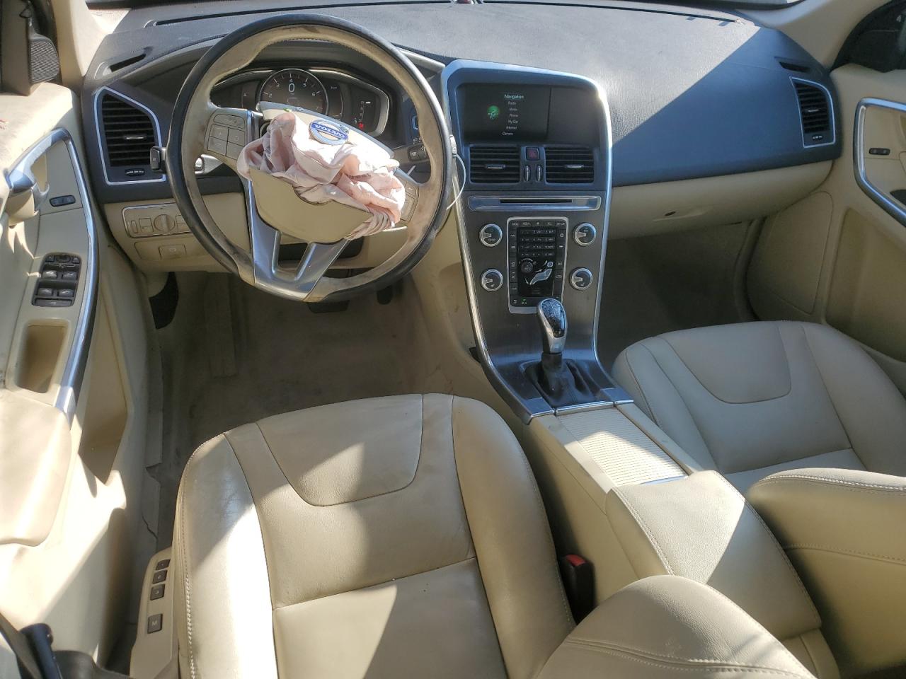 2016 Volvo Xc60 T5 Premier VIN: YV4612RK7G2811491 Lot: 71618795