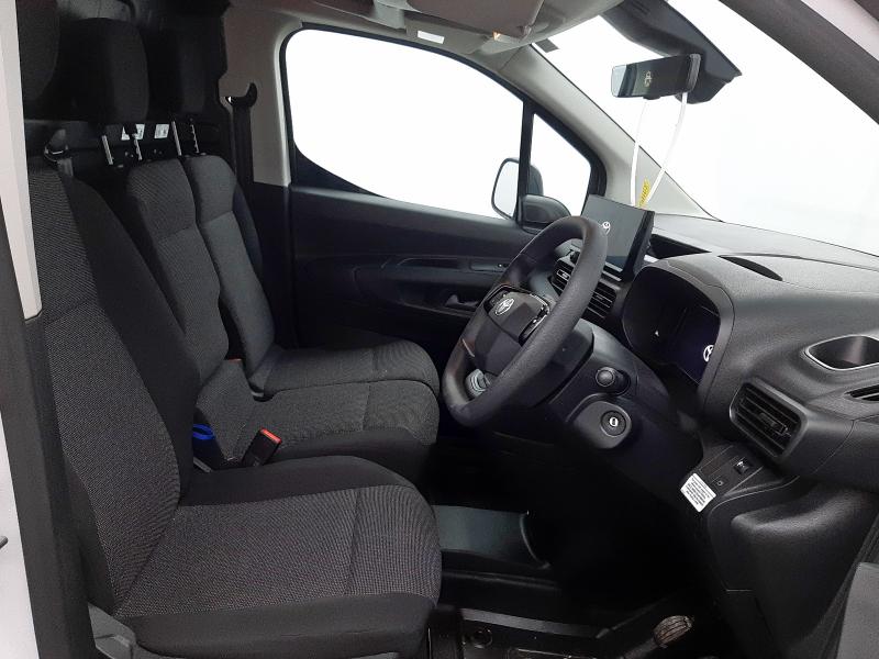 2025 TOYOTA PROACE CITY ICON 