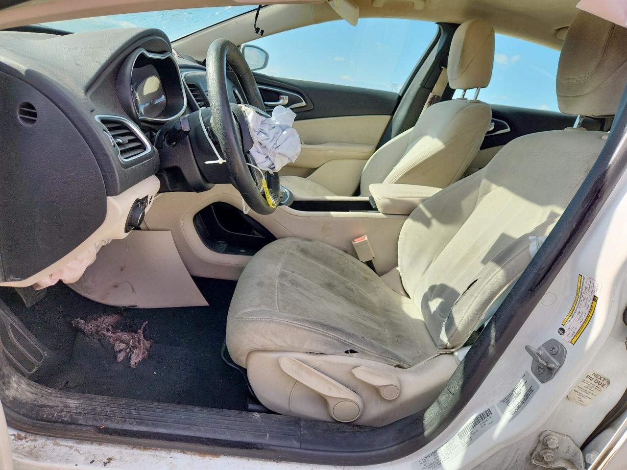 2015 Chrysler 200 Limited VIN: 1C3CCCAB5FN571571 Lot: 81831885