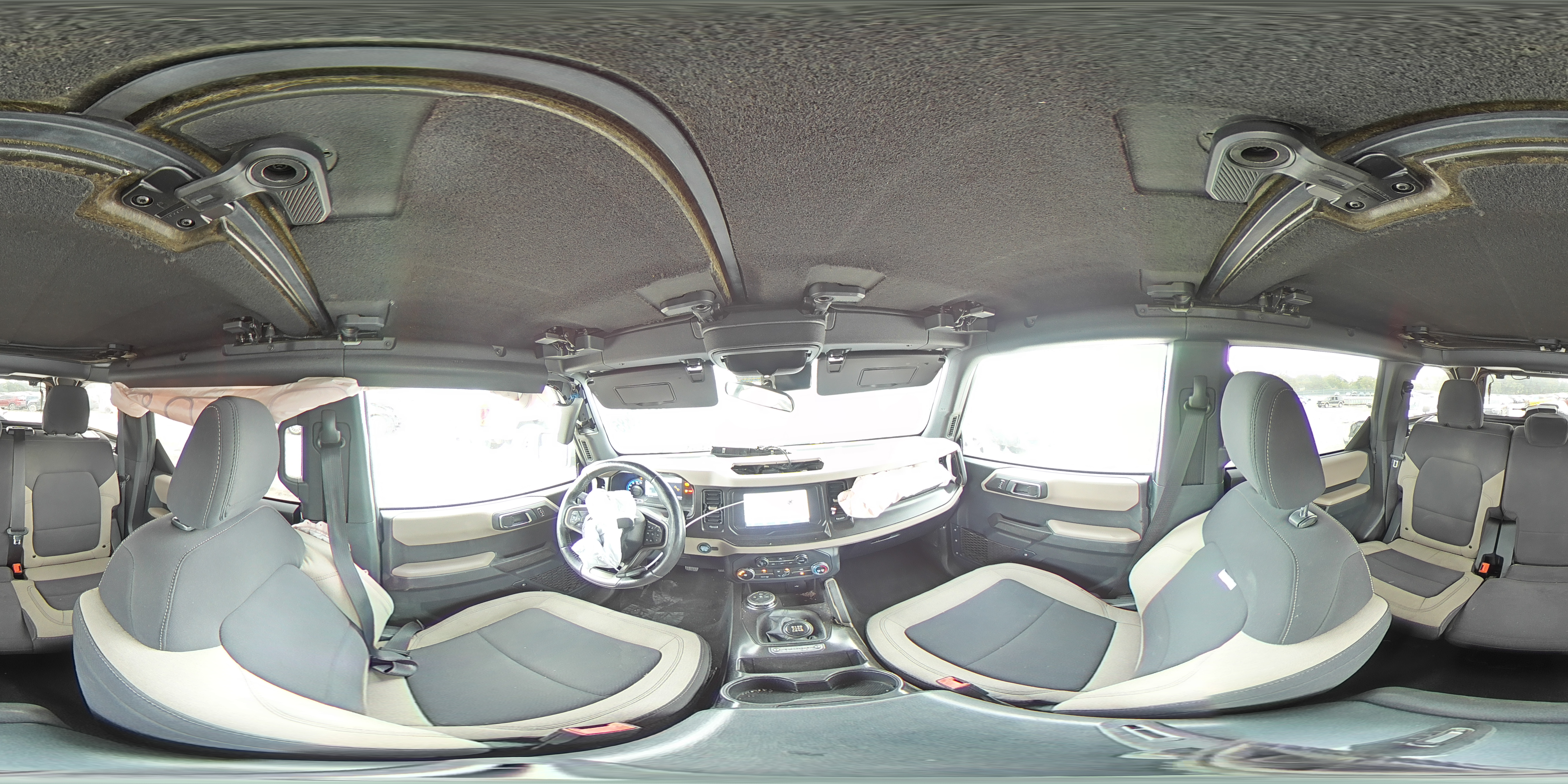 2022 Ford Bronco Base VIN: 1FMDE5BH0NLA92912 Lot: 81780885