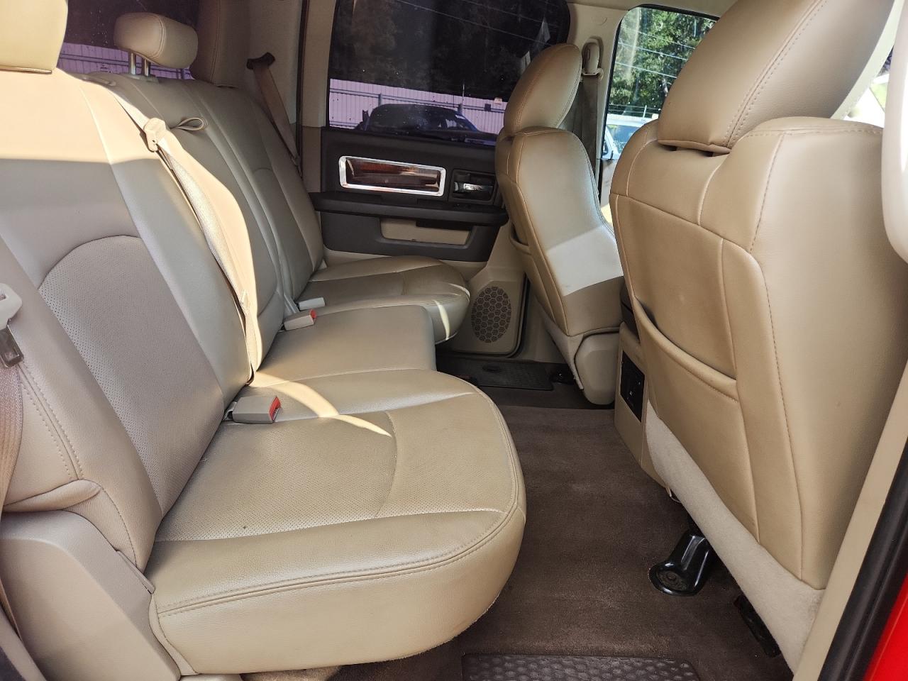 2011 Dodge Ram 1500 VIN: 1D7RB1CT9BS684072 Lot: 81563035