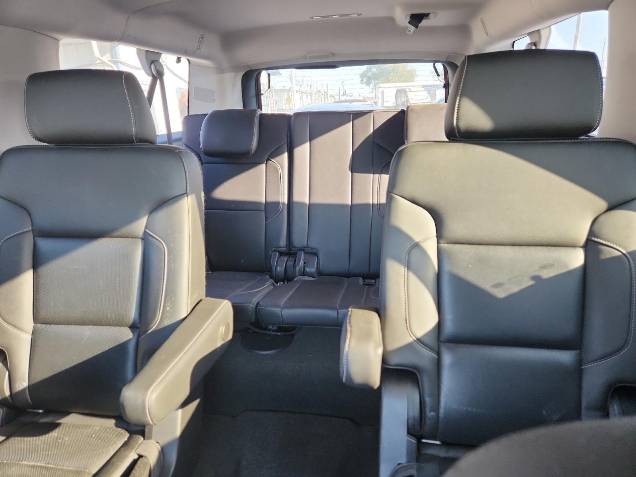 2015 Chevrolet Suburban K1500 Ltz VIN: 1GNSKKKC7FR727380 Lot: 81000855