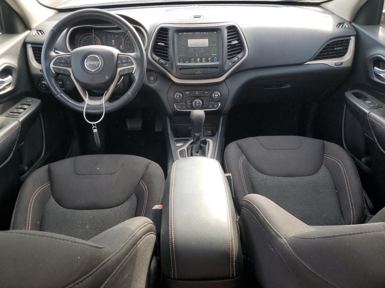 2016 Jeep Cherokee Latitude VIN: 1C4PJLCBXGW312487 Lot: 80100395