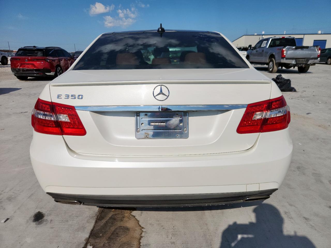 2012 Mercedes-Benz E 350 VIN: WDDHF5KB1CA647573 Lot: 71505235