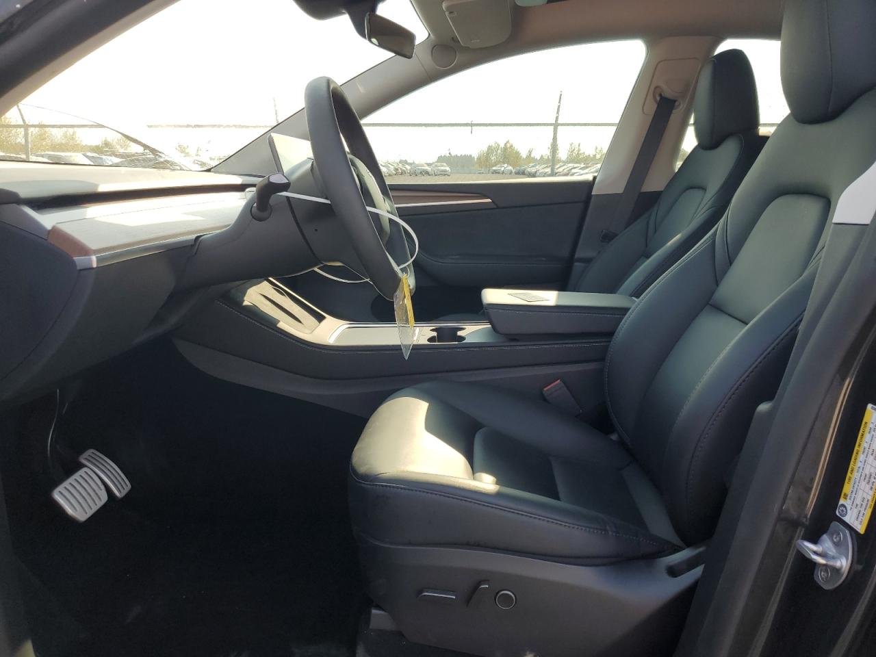 2024 Tesla Model Y VIN: 7SAYGDEF8RF053405 Lot: 70741065