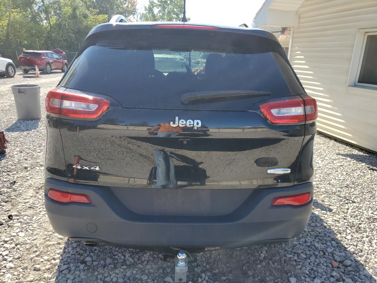 2018 Jeep Cherokee Latitude Plus VIN: 1C4PJMLB0JD500847 Lot: 71965625
