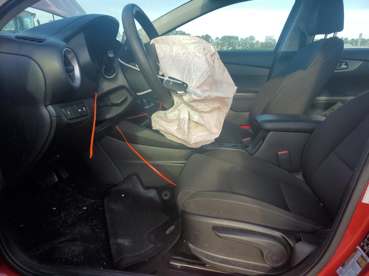 2020 Kia Forte Fe VIN: 3KPF24AD4LE170855 Lot: 81560695