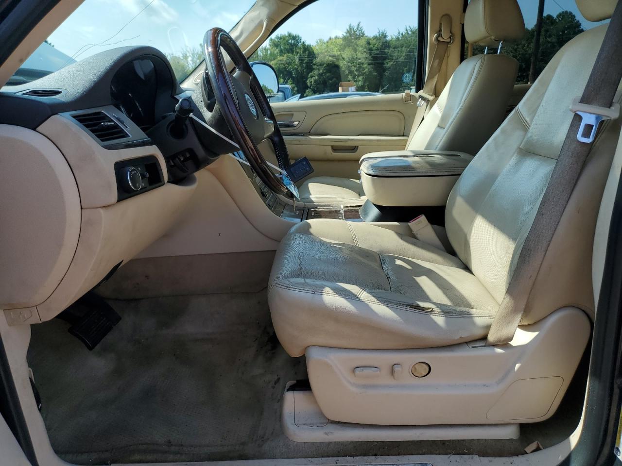 2008 Cadillac Escalade Esv VIN: 1GYFK66868R115756 Lot: 71609515