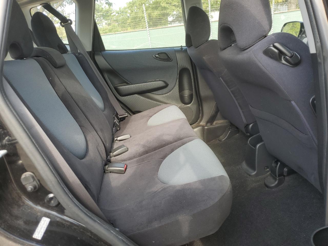 2007 Honda Fit S VIN: JHMGD38657S005768 Lot: 81623485