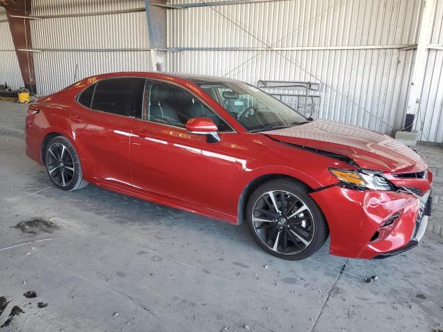  TOYOTA CAMRY 2019 Красный